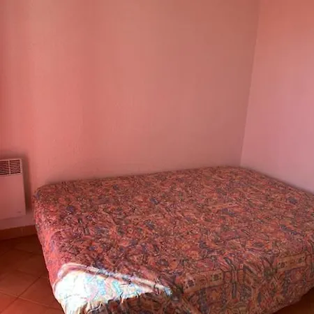 Apartment Dans Avec Piscine, 2 Chambres, Parking, A 50m De La Mer -ref Capao26 *